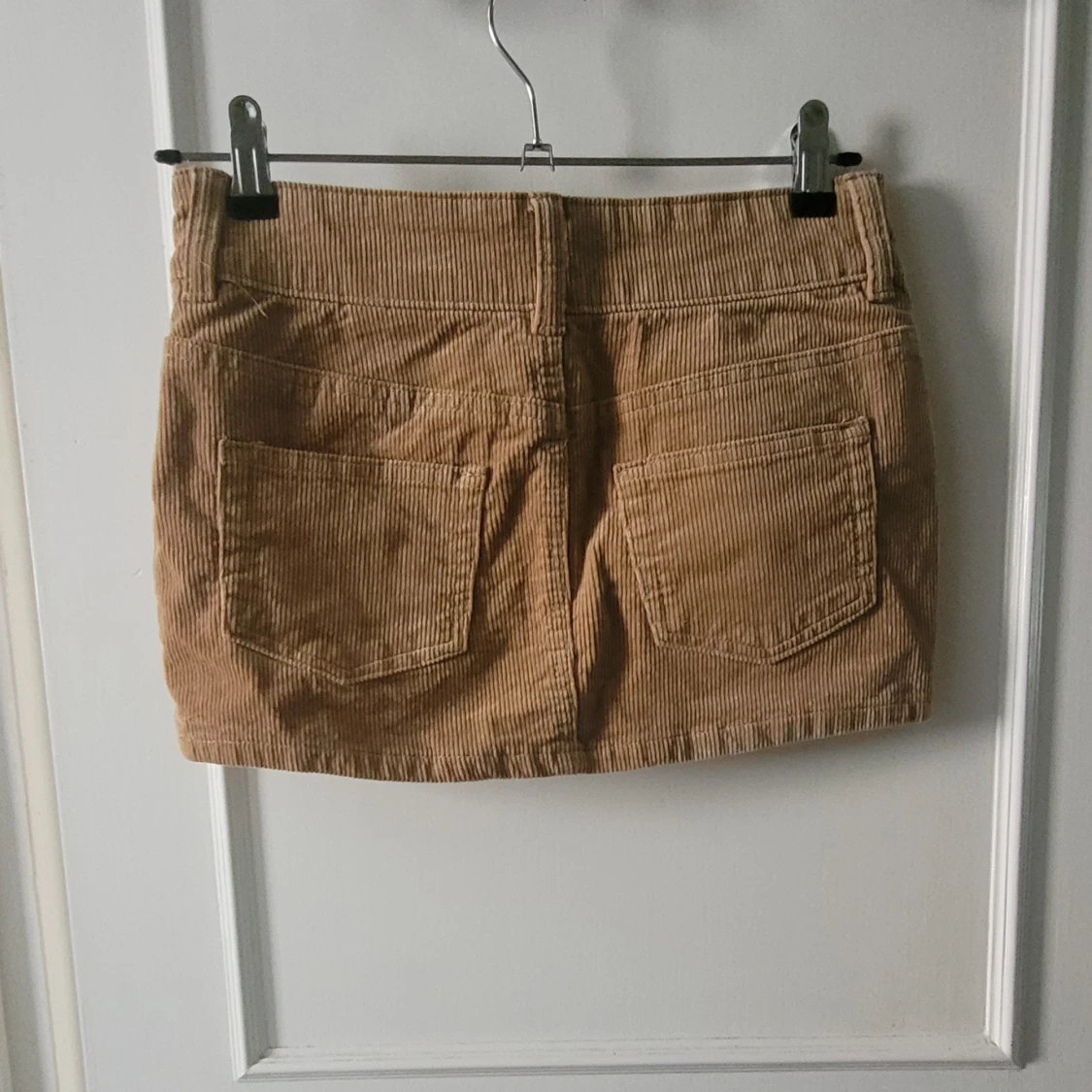 Beige manchesterkjol från H&M Divided - 1