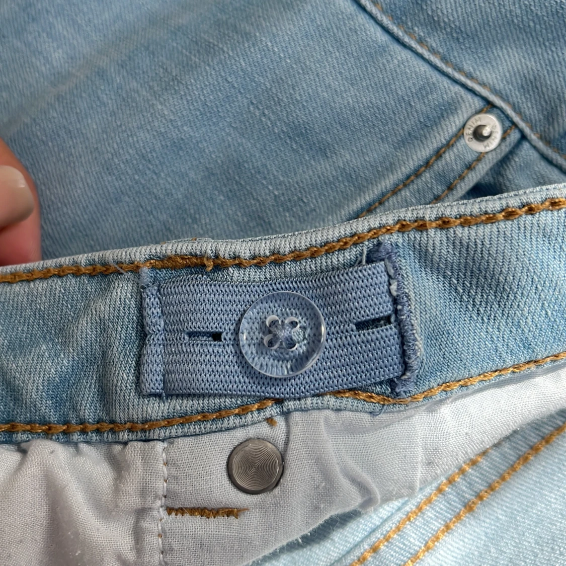 Ljusblå bootcut jeans  - 3