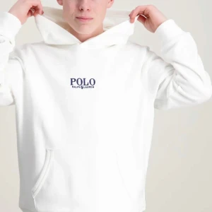 Vit hoodie från Polo Ralph Lauren - Den här tröjan är enbart testad o har prislapp kvar. Strl: 150 - xs 