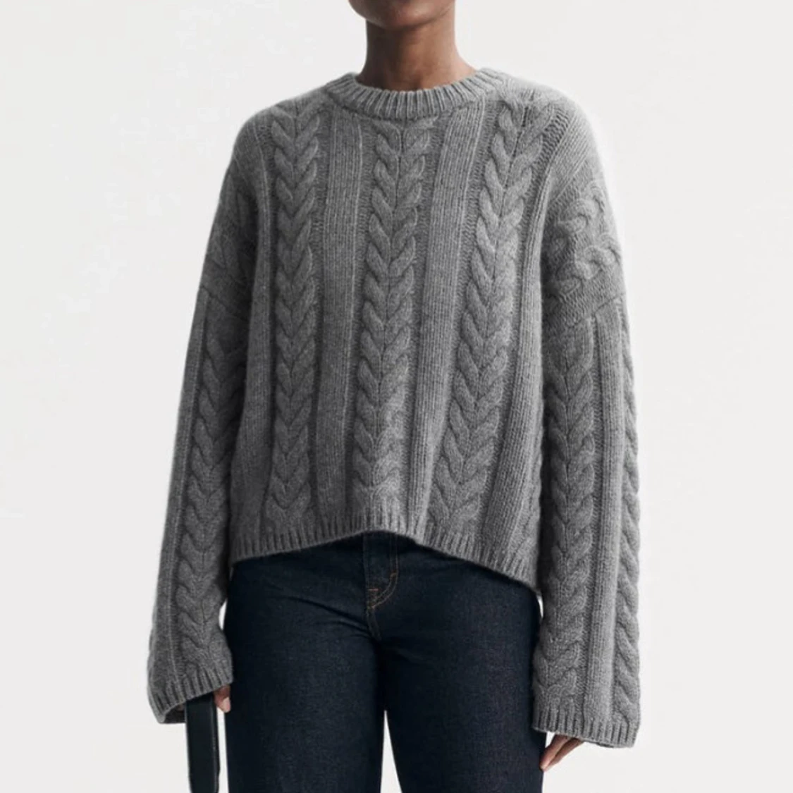 Chunky Cable Knit - 4