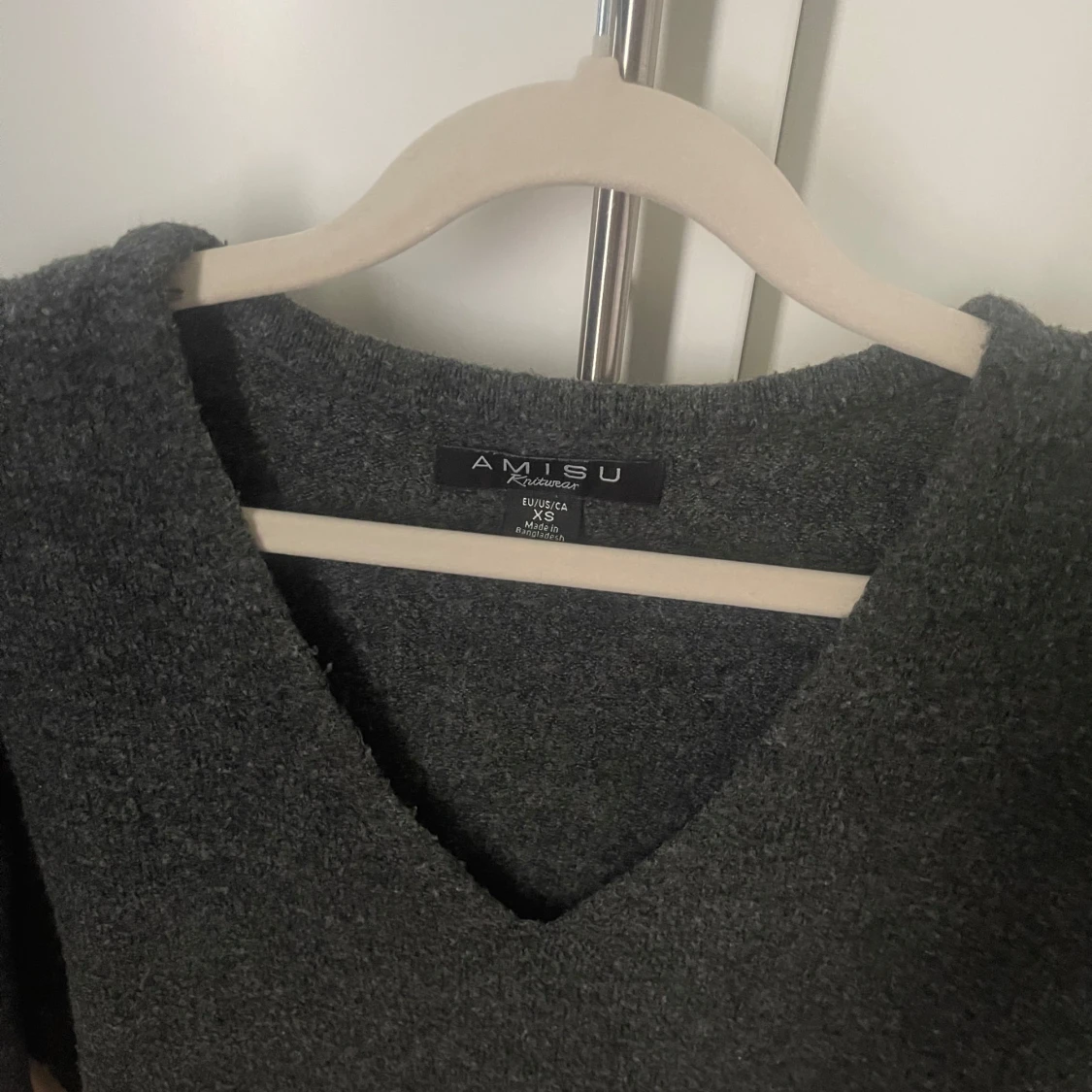 stickad v-ringad tröja - 1