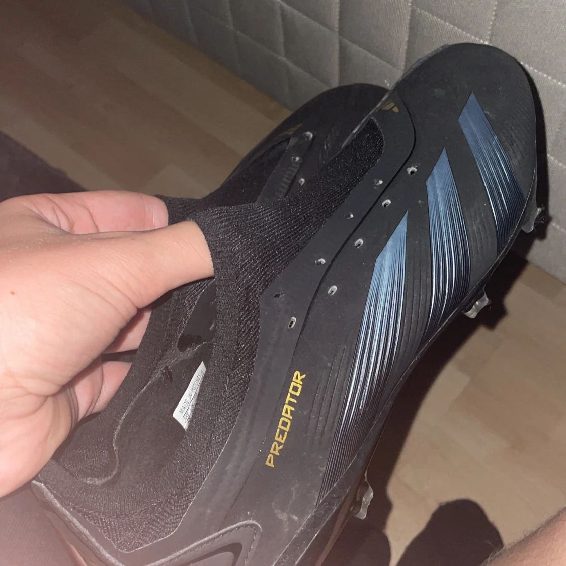 Adidas Predator svarta fotbollsskor ny pris 1600