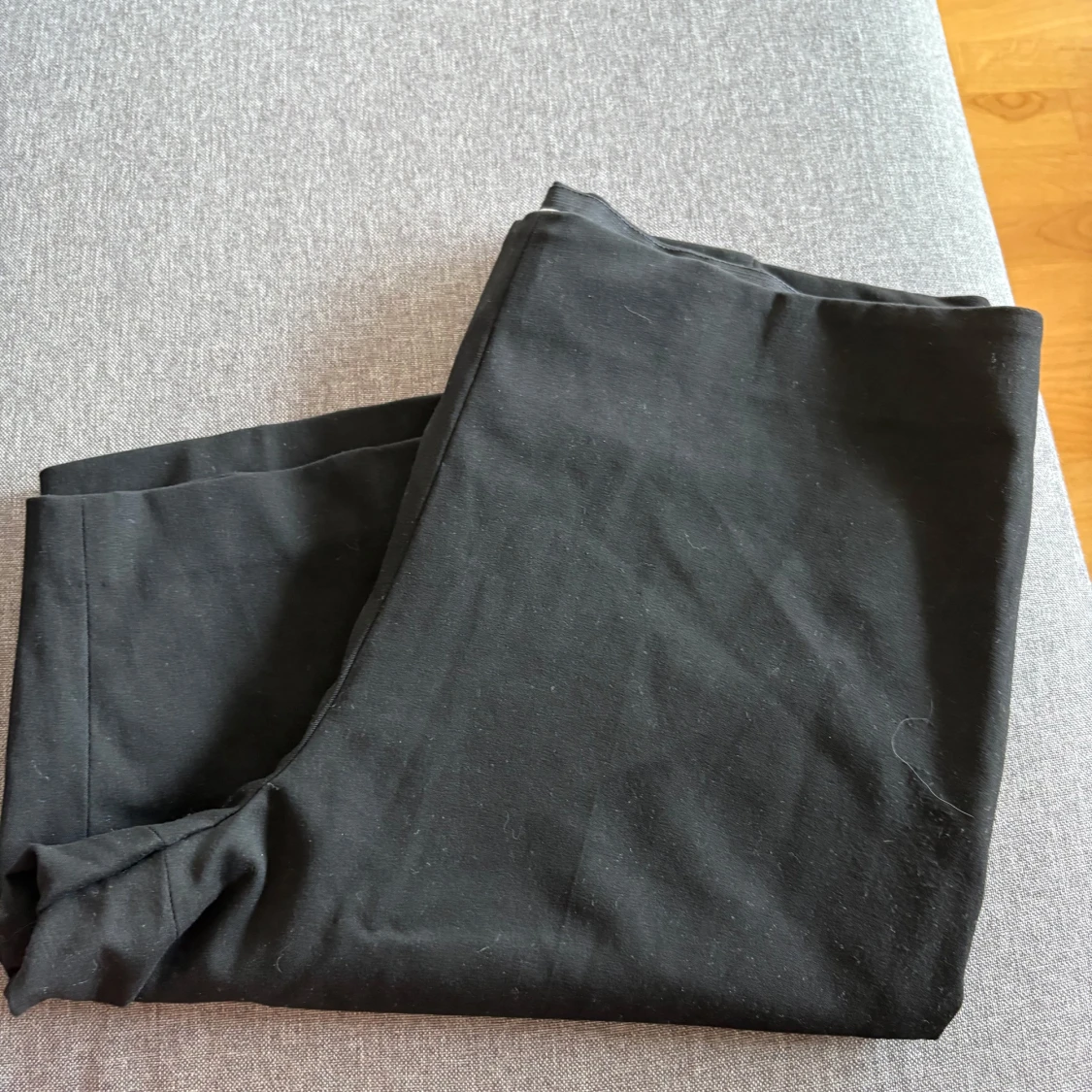 Svarta kostymbyxor från H&M XL