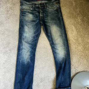 Selvedge replay jeans Waitom - Replay waitom i storlek 30/32. Hör av dig vid frågor, kan gå ner i pris vid smidig affär!🙌🏽 