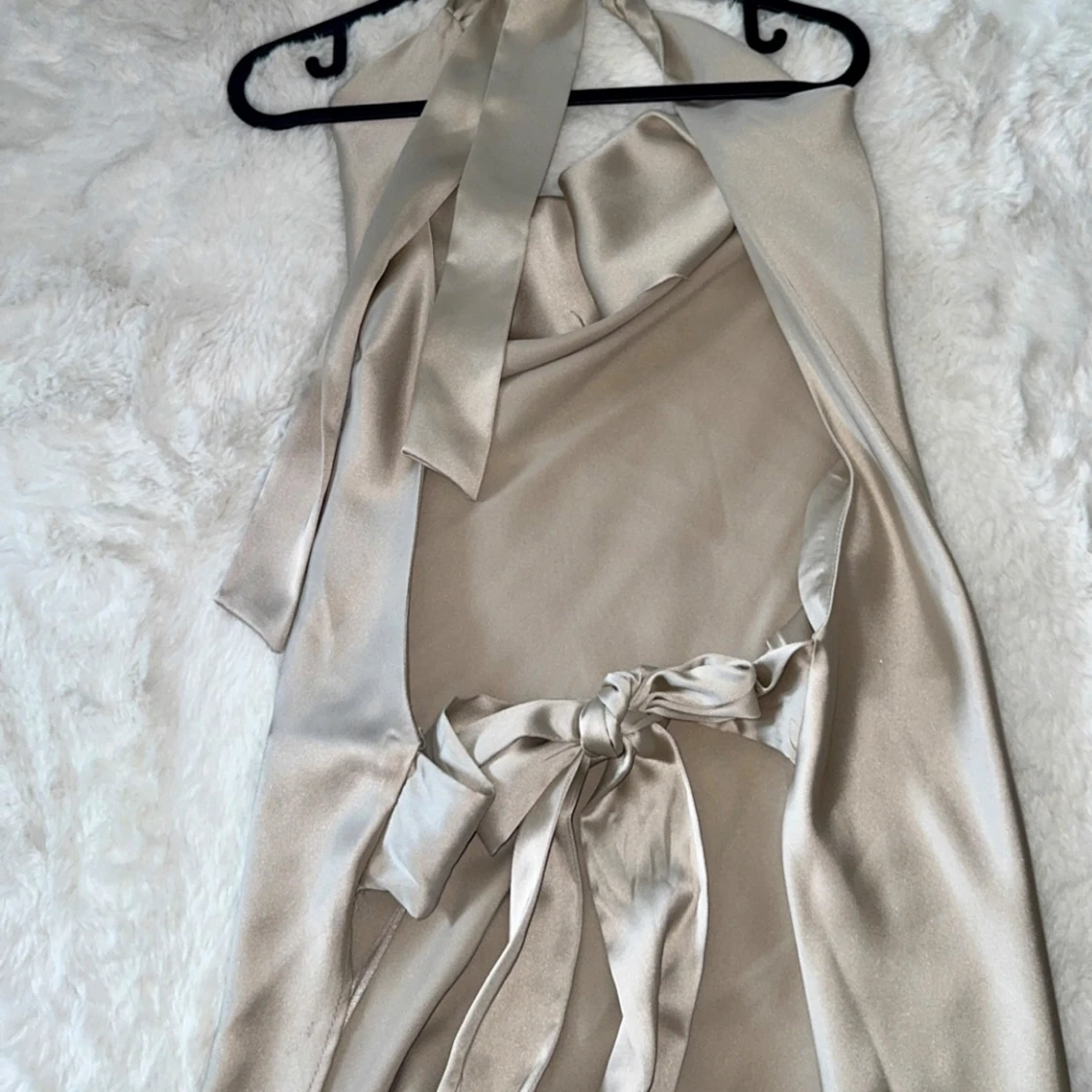 Champagnefärgad halterneck topp från Zara - 1