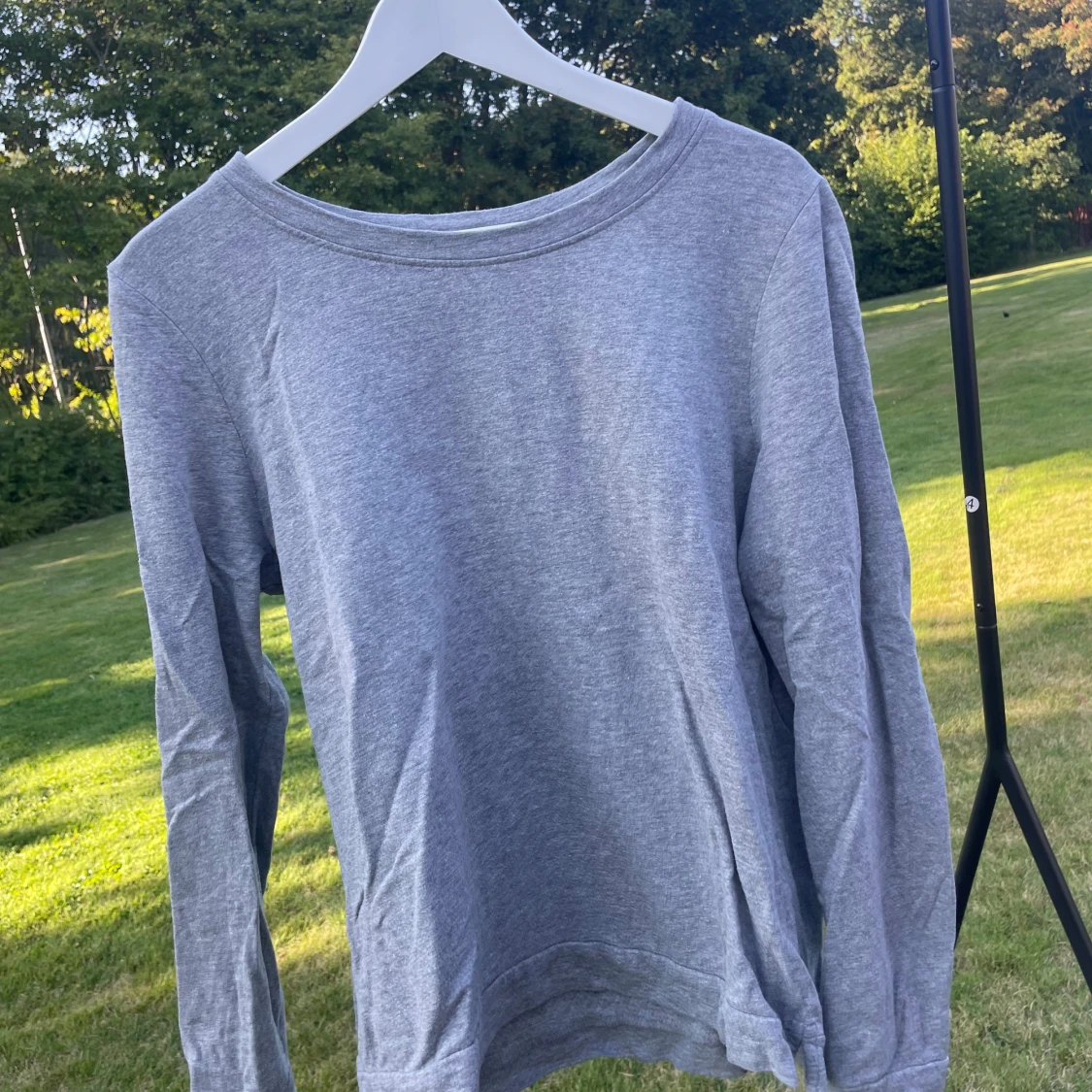 Grå långärmad tröja Vero Moda