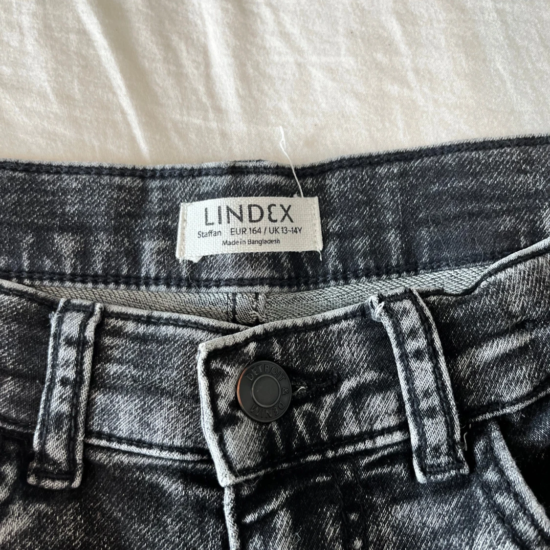 Svarta jeans från Lindex, stl 164 - 1