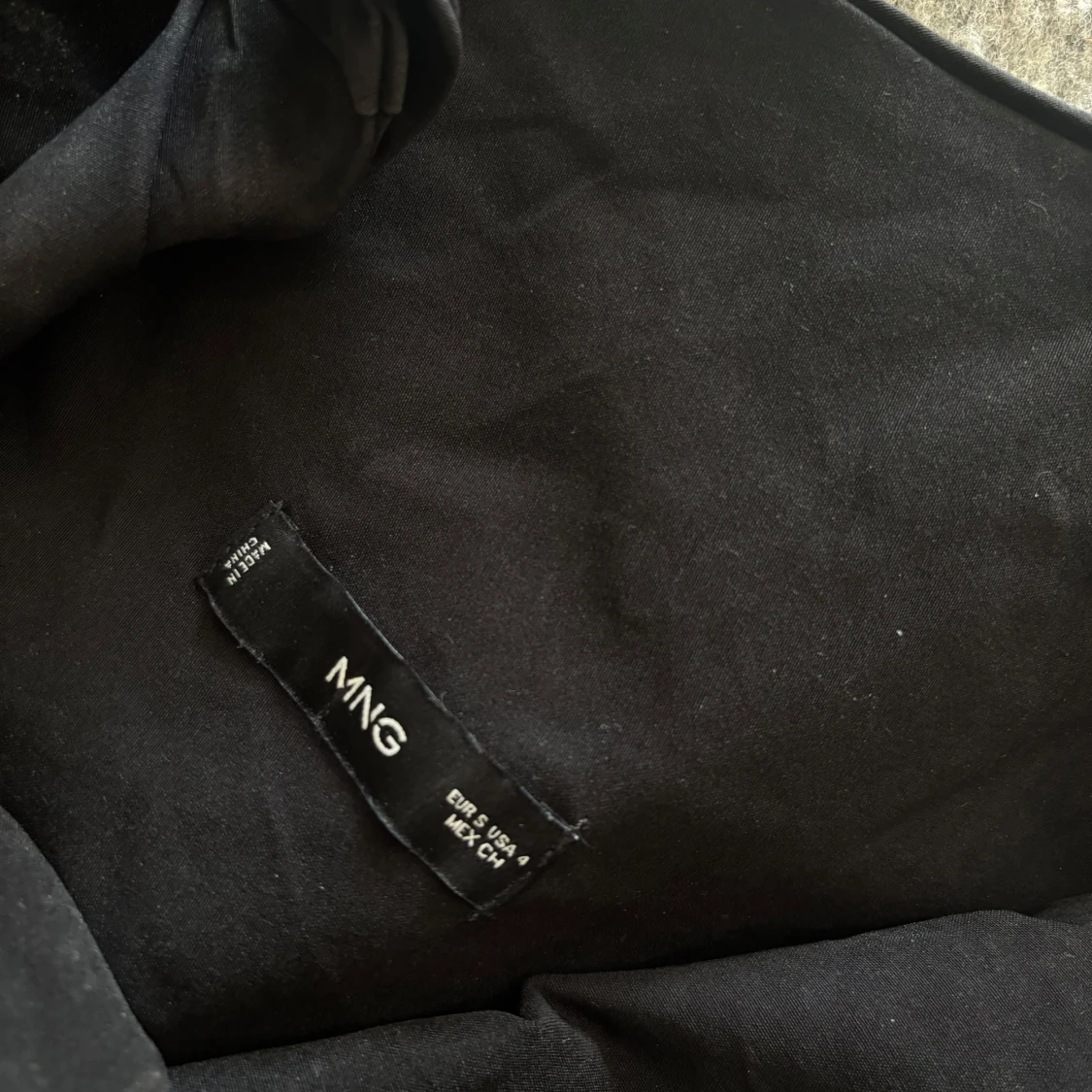 Svart långklänning från MNG - 3