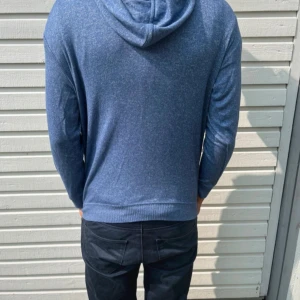 Merinoull hoodie - Merinoull tröja som sitter fint och är helt ny, skriv om ni har någon fundering eller något annat