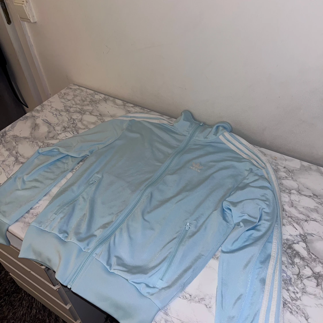 Ljusblå Adidas track jacket - 2