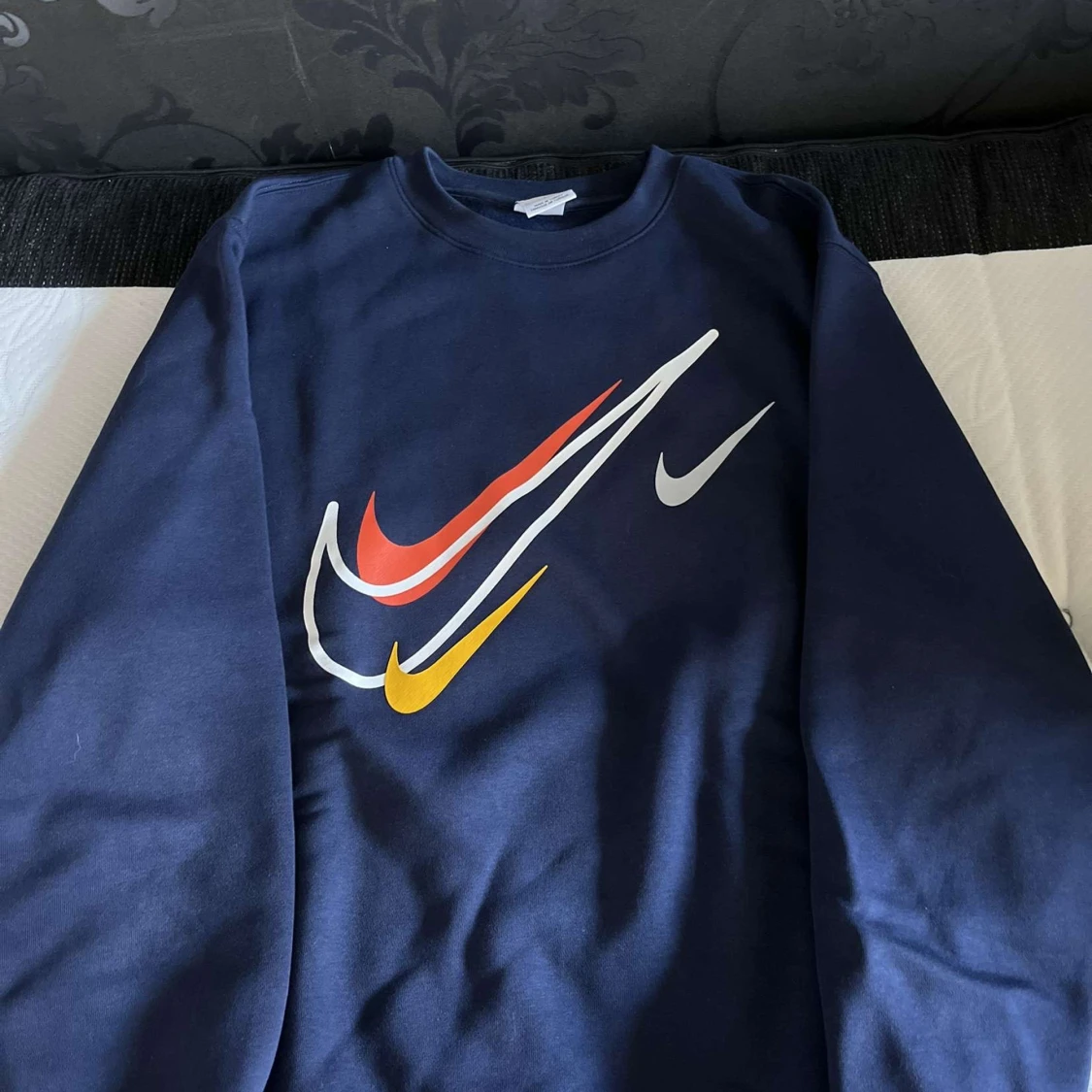 Mörkblå Nike sweatshirt med tryck