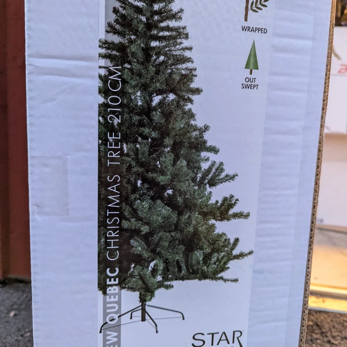 New Quebec Christmas Tree 210 cm - 1