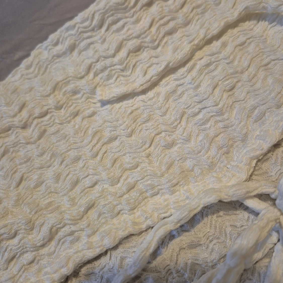 Knytband topp/blus från Monki - 3