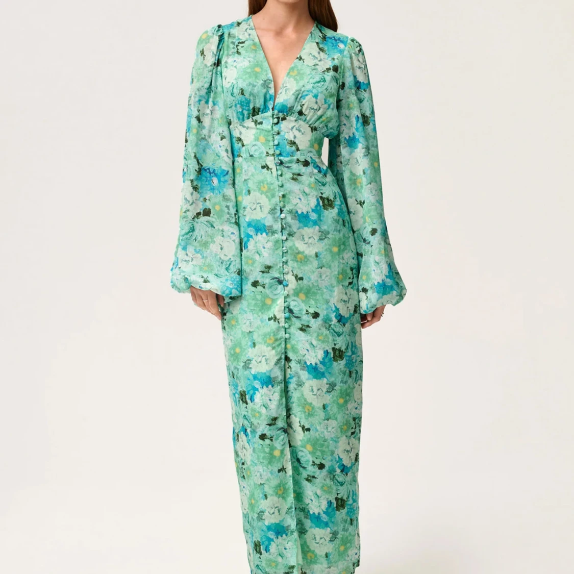 Adoore POSITANO DRESS Mint Green Grön blommig långklänning med v-ringning