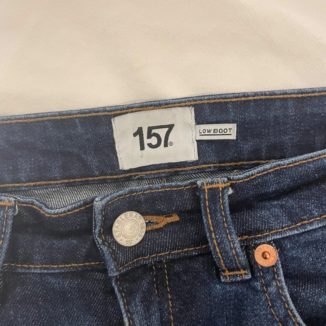 Mörkblå bootcut jeans från 157 - 1