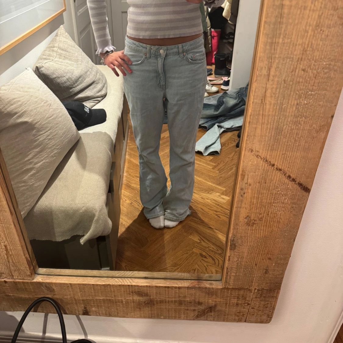 Ljusblå raka jeans - 1