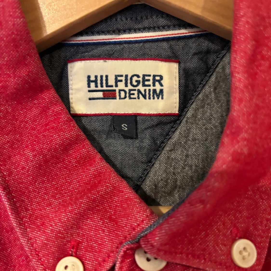 Röd skjorta från Hilfiger Denim - 1