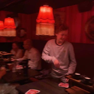 August -  Han är rumsren !