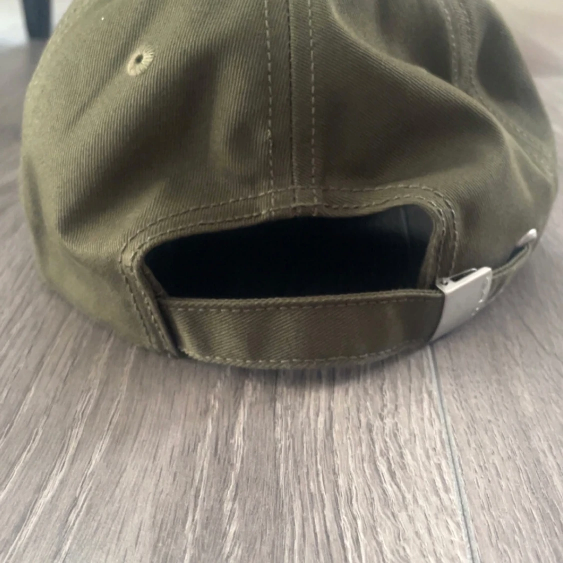 Olivgrön keps från GANT - 4