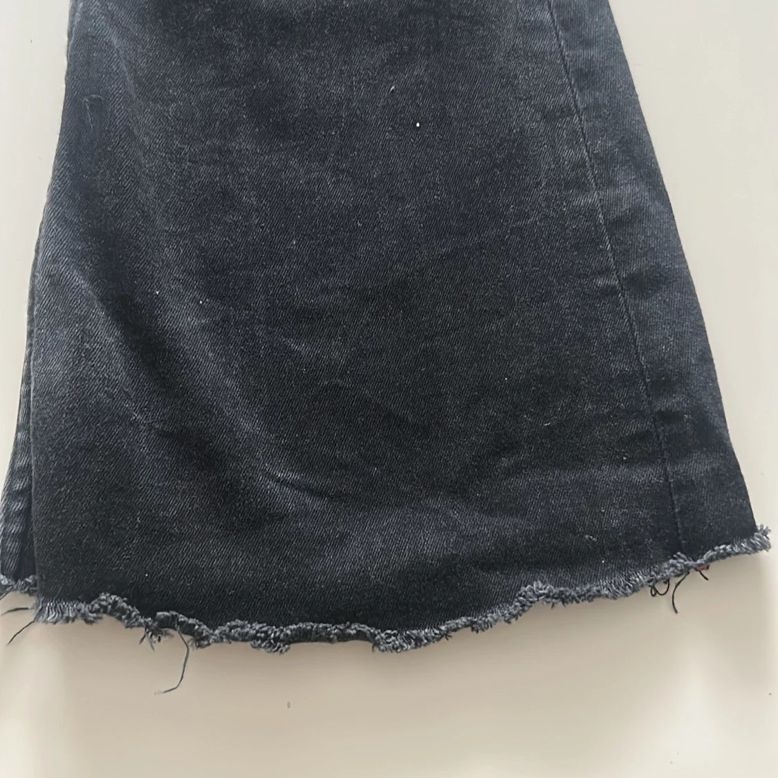 Svarta flare jeans från 157 Snake Flare - 1