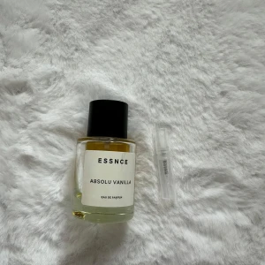 Absolu vanilla 2 ml  - Säljer 2 ml av denna parfymen från essnce 