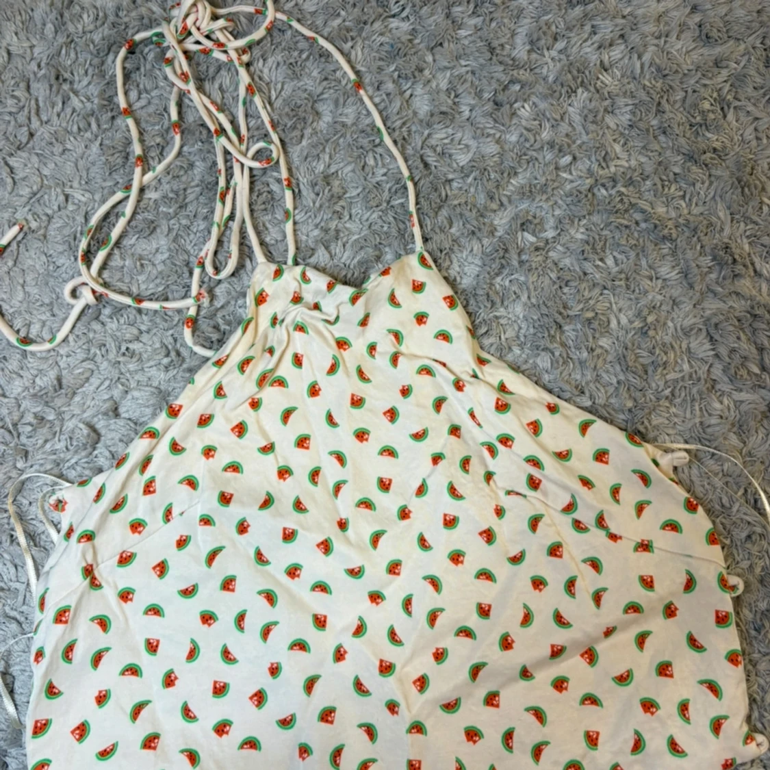 Vit kortklänning med vattenmelonmönster - 2