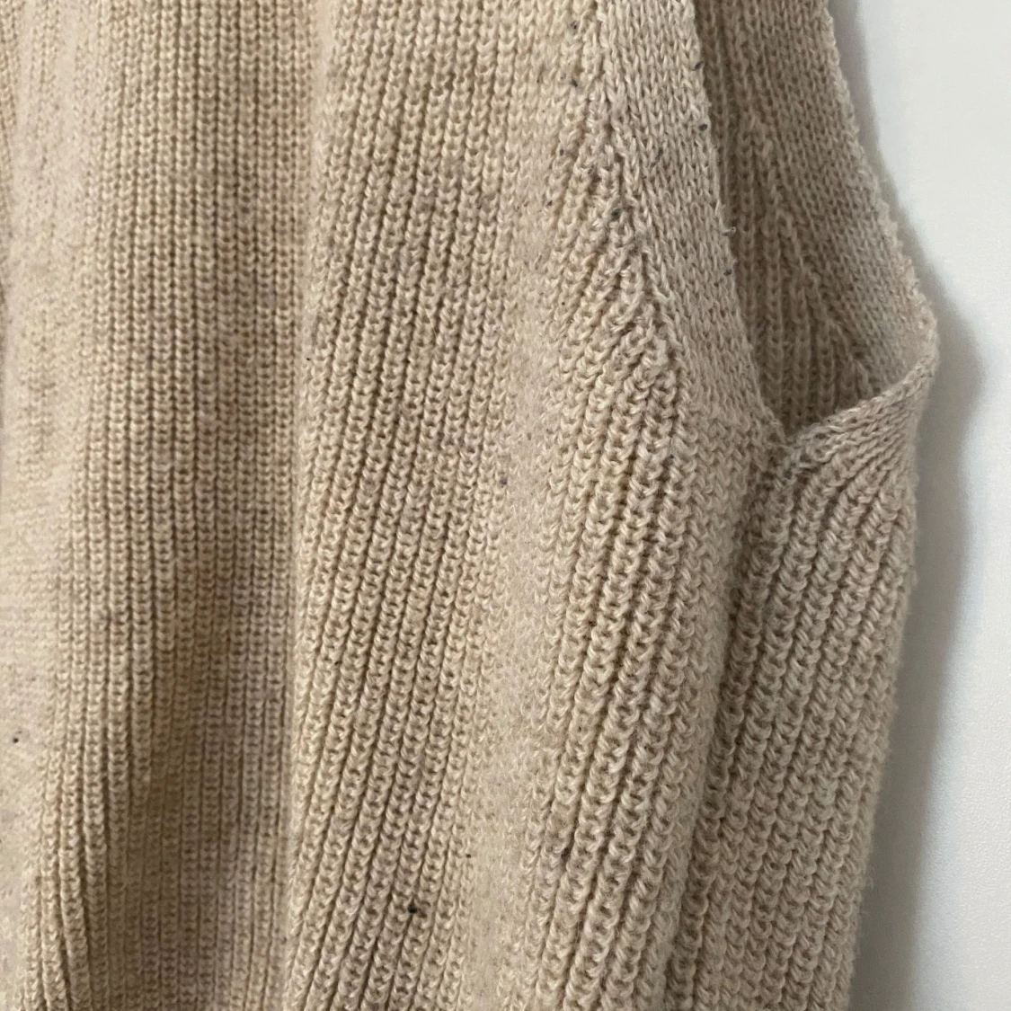 Beige stickad väst från ONLY - 2