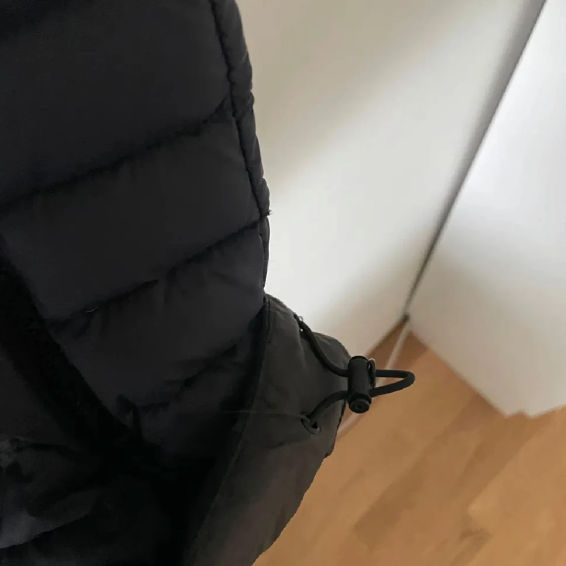 Mörkblå dunväst från Colmar - 2