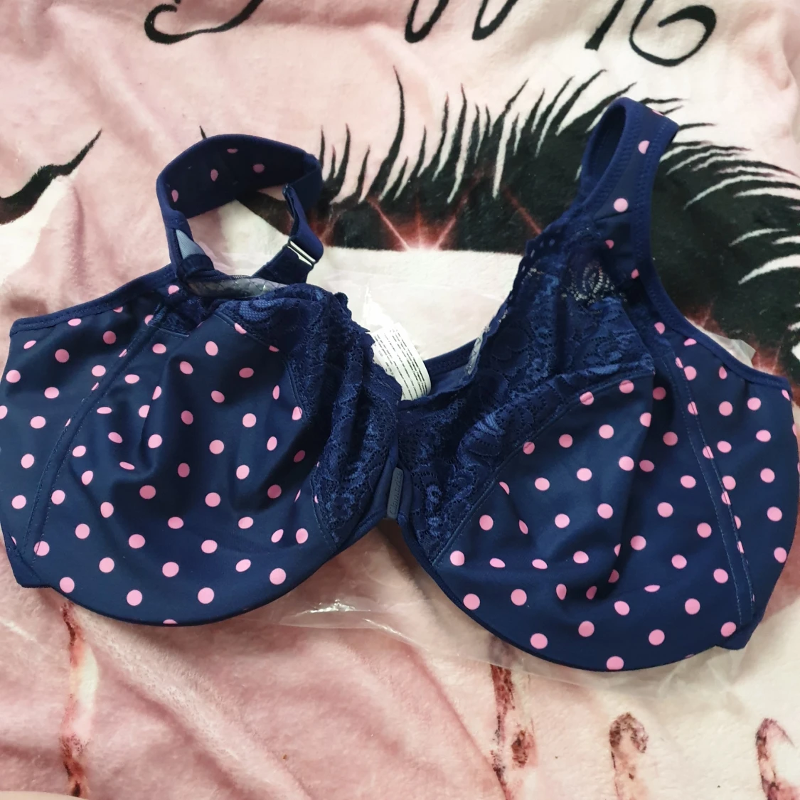 Mörkblå prickig bh från Glamorise - 1