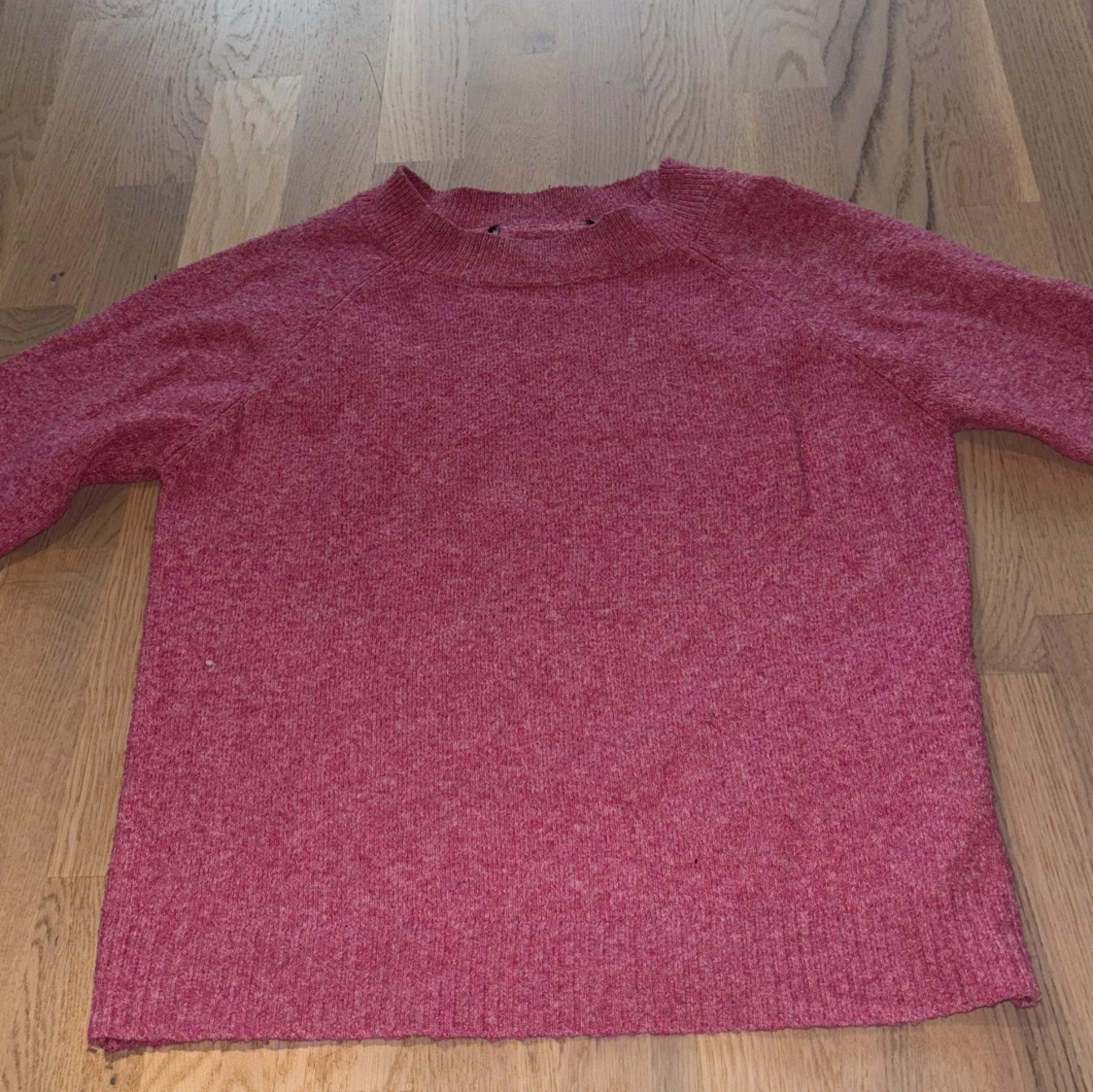 Rosa stickad tröja från Vero Moda