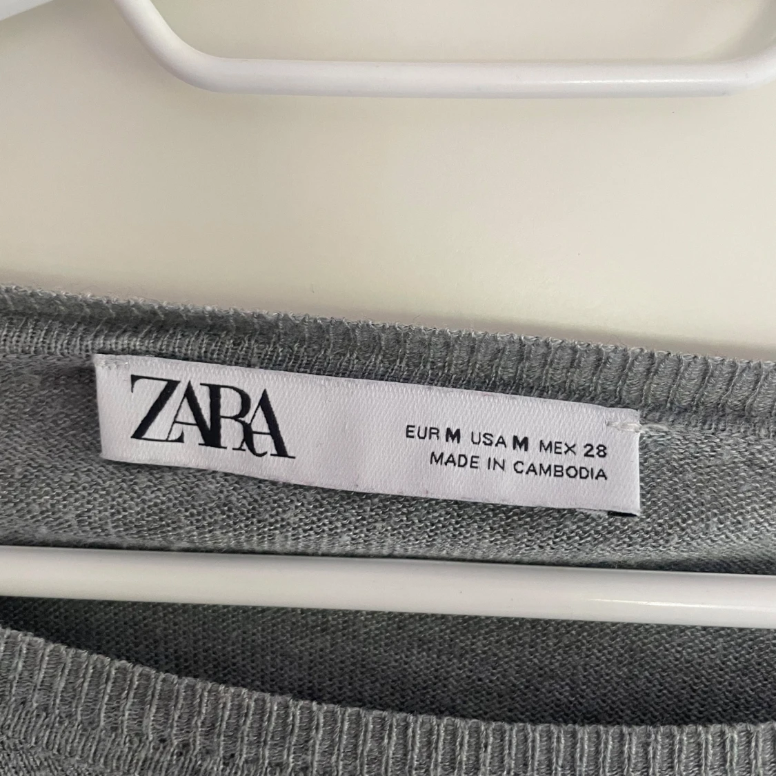 Gråblå randig tröja från Zara - 2