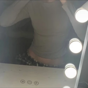 Ljusgrå  långärmad tröja - fiiin