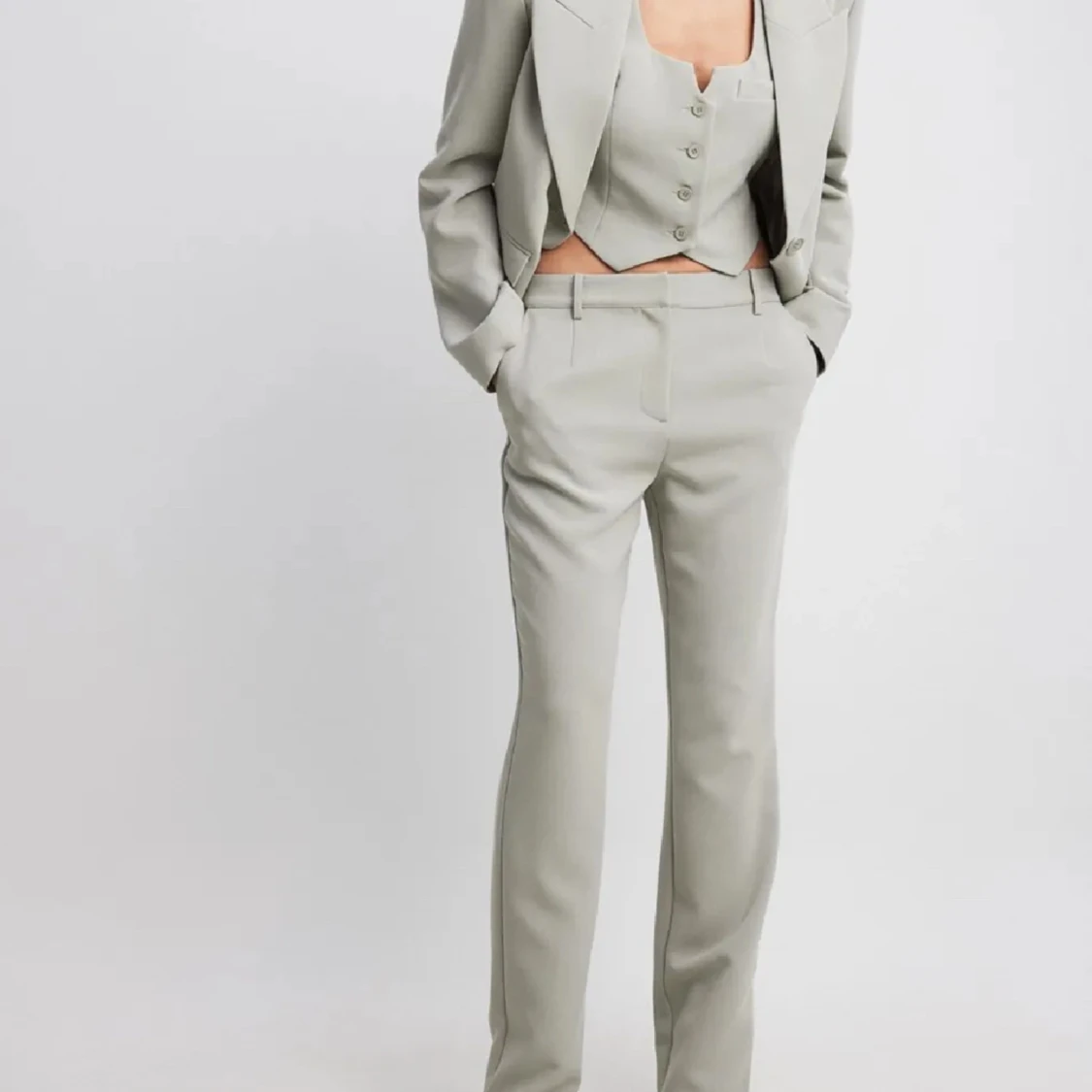 Lojsan wallins väst och kostymbyxor