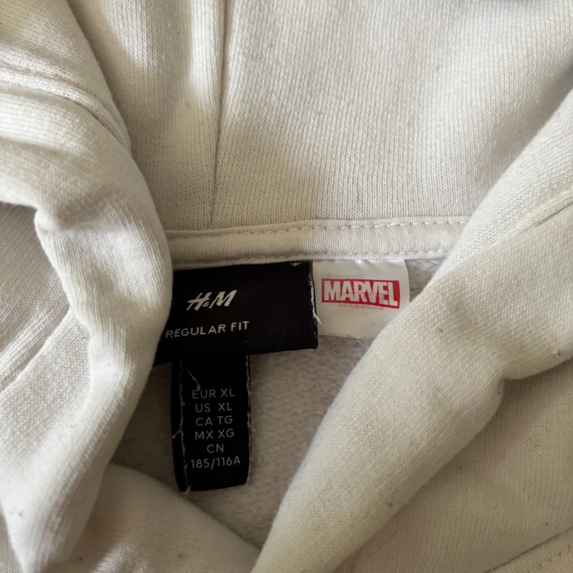 Vit Marvel hoodie från H&M XL - 1