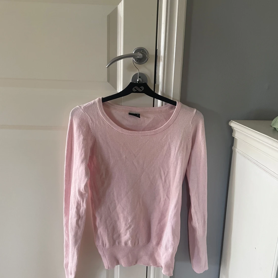 Ljusrosa stickad tröja från Cubus XS