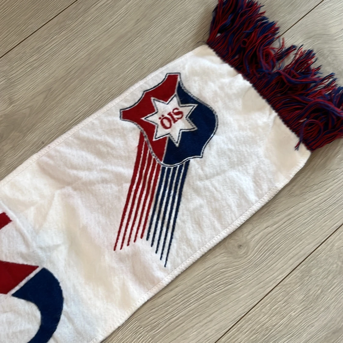 ÖIS halsduk i rött, blått och vitt - 1