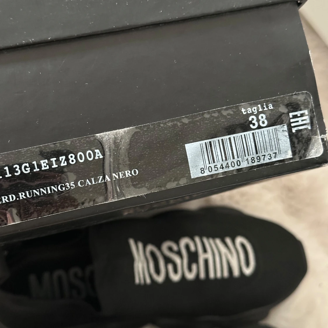 Svarta sneakers från Love Moschino - 2
