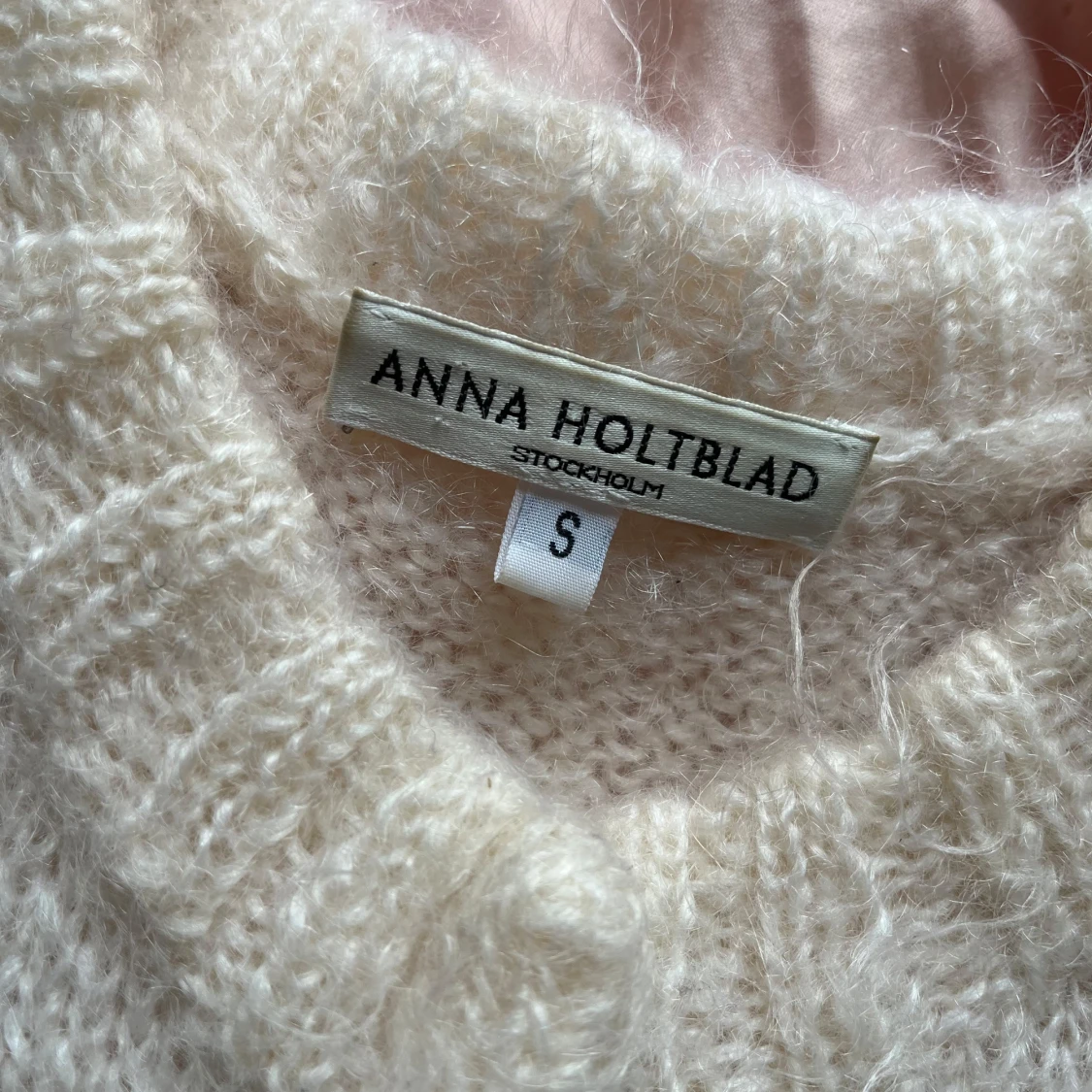 Vit stickad kofta från Anna Holtblad - 1