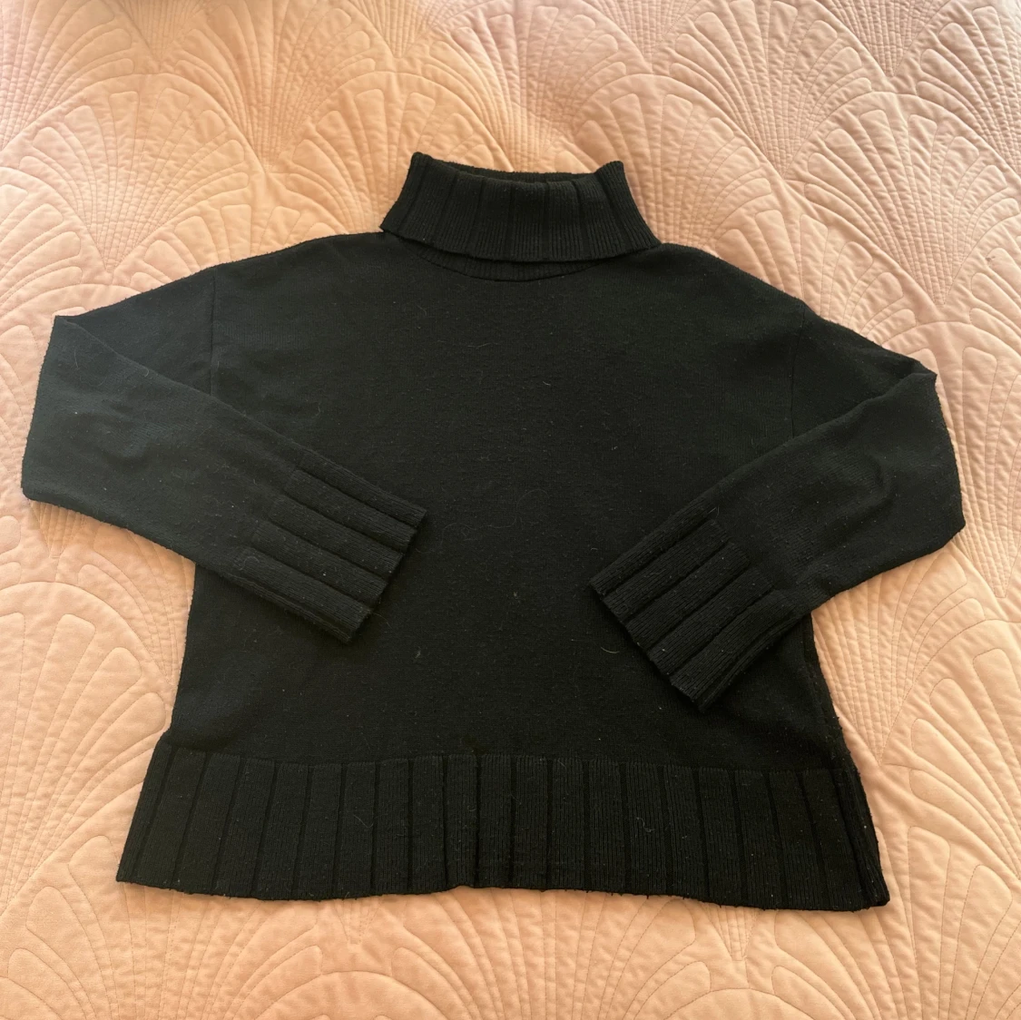 Svart polotröja - 2