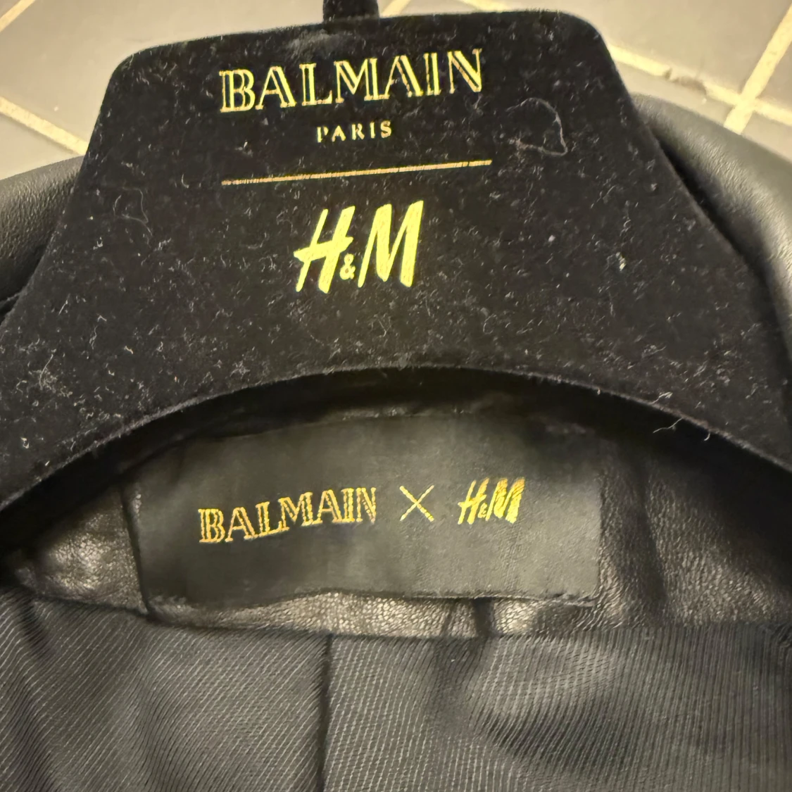 Balmain x H&M svart skinnjacka - 3