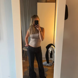 Topp - Topp från gina tricot💕 aldrig använd med lappen kvar