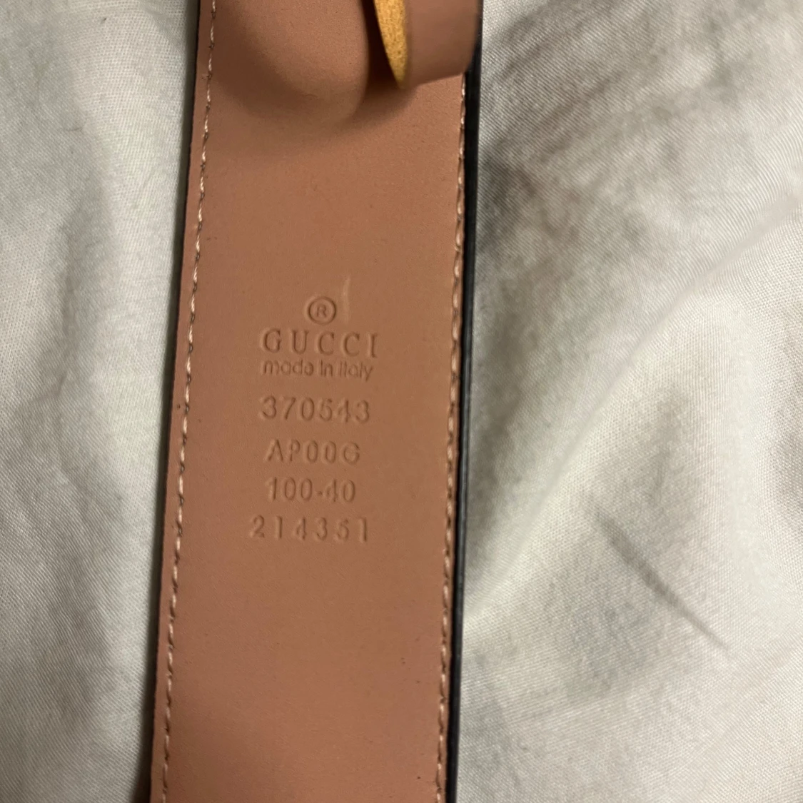 Guccci bälte med guldspänne - 2