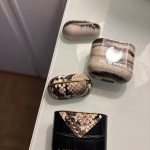 Airpods skal - Bra skick! 80 för båda
