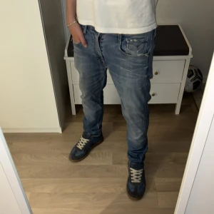 Selvege Replay anbass - I princip nya. Snygga slitningar. Går inte att köpa längre. Vårat pris endast 399