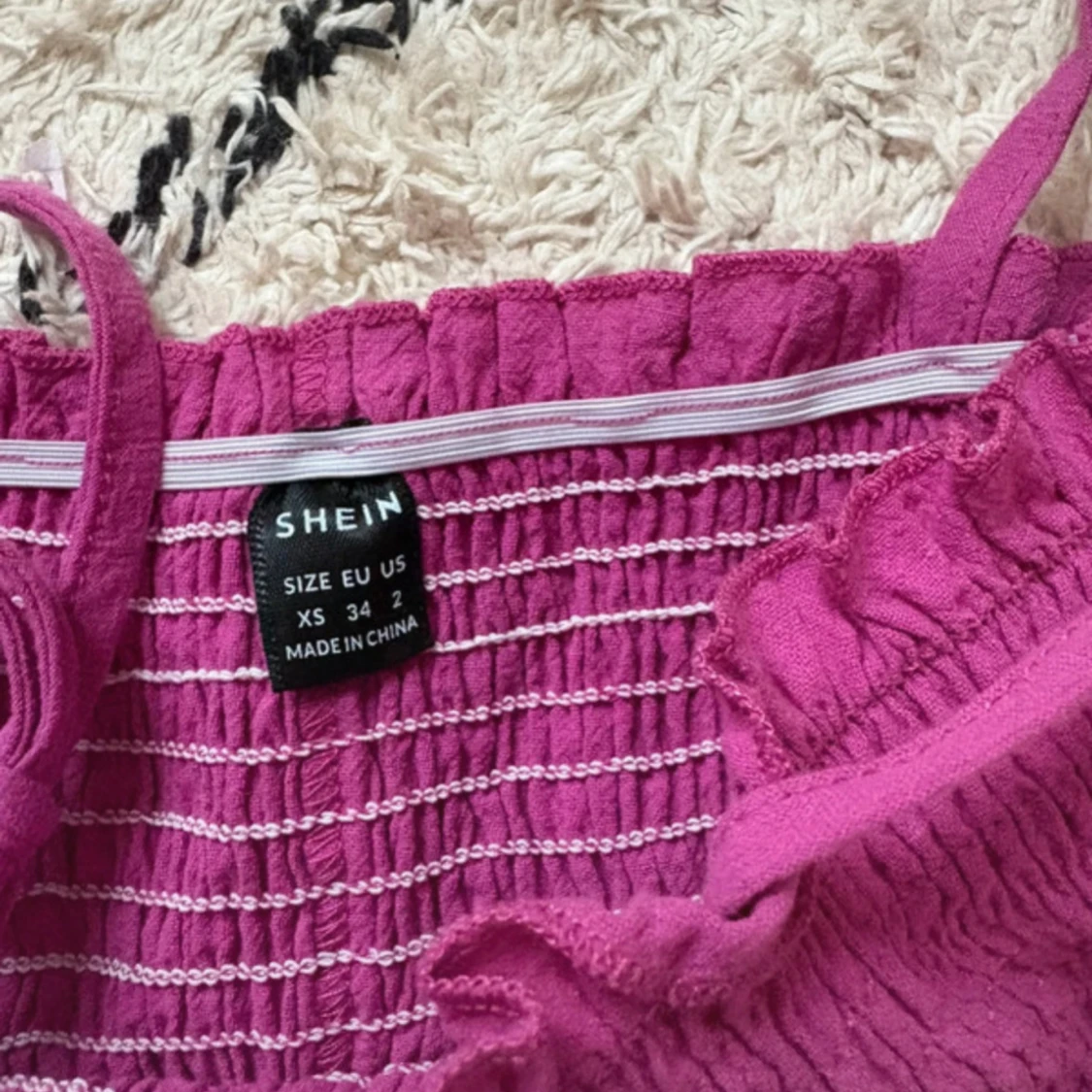 Rosa smockad linnetopp från Shein - 3