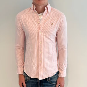 Ralph lauren skjorta - Köp sker via vår hemsida - ricodelluxury.com