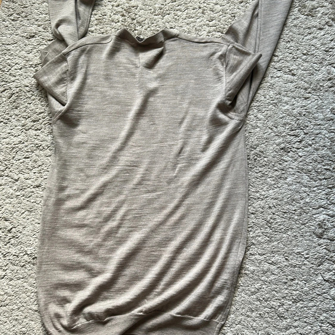 Beige rundhalsad tröja Oscar Jacobson - 3