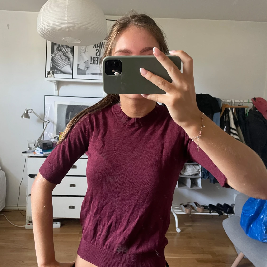 Vinröd stickad topp med kort ärm - 1