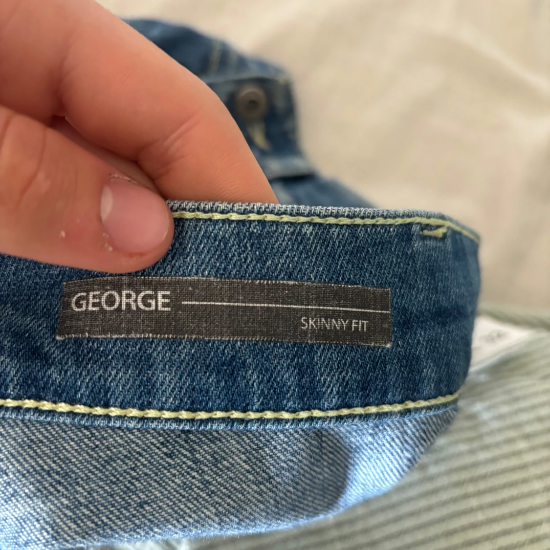 Blå slitna jeans från Dondup, stl w32 och L30 - 4