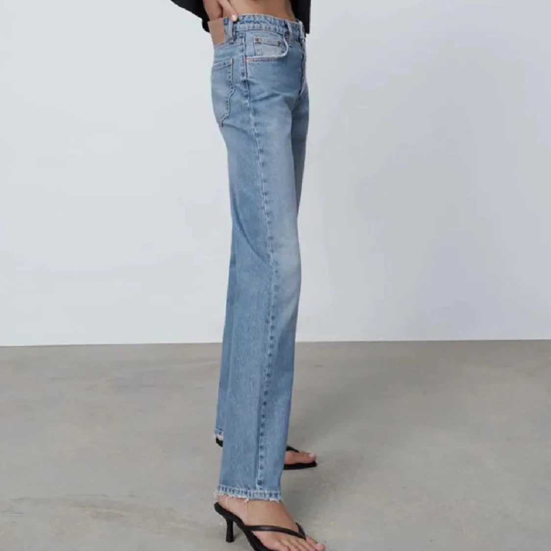Low straight jeans från Zara - 4